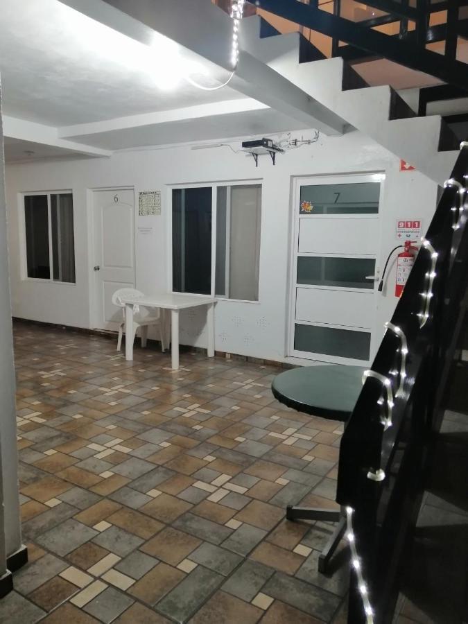 Hostal Maple Querétaro Extérieur photo