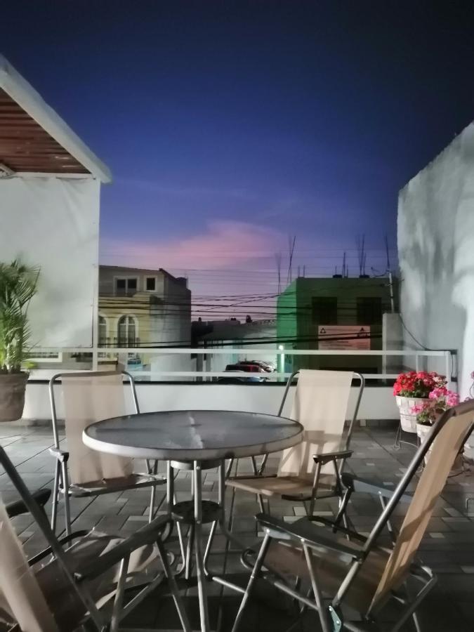 Hostal Maple Querétaro Extérieur photo