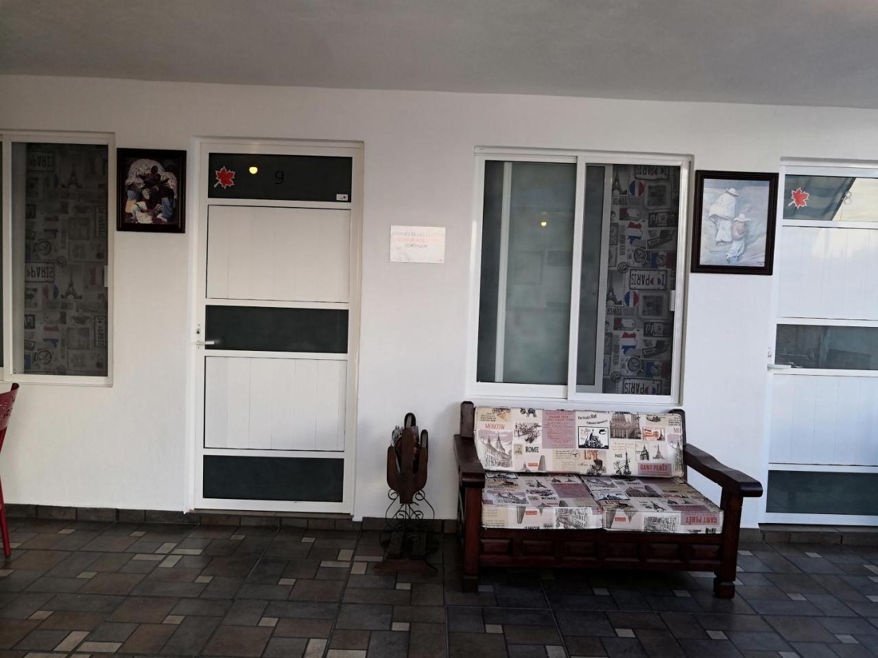Hostal Maple Querétaro Extérieur photo