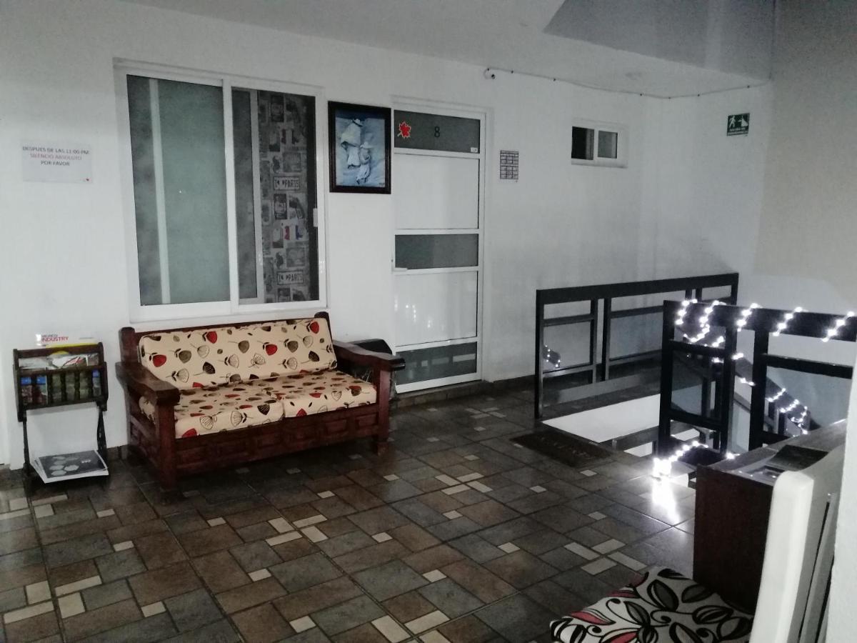 Hostal Maple Querétaro Extérieur photo